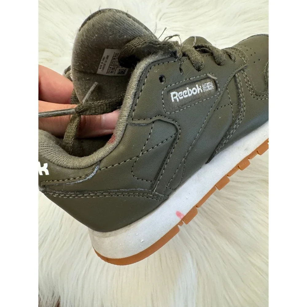 Reebok green sneakers size‎ 11 GUC